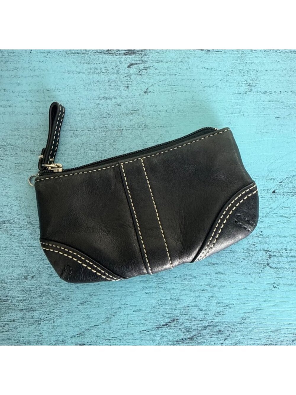 Coach Vintage Y2K Black Leather Pouch With Contrast Stitching & Zipper Closure